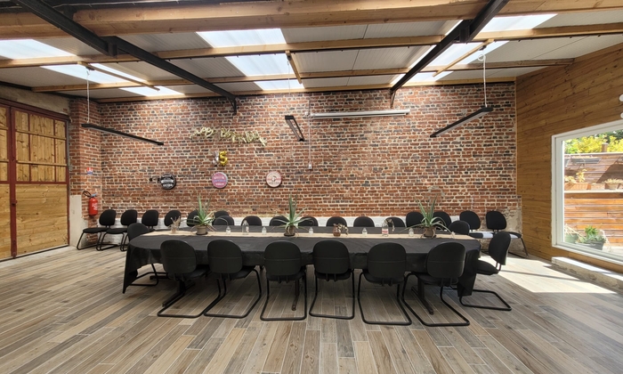 Louez un atelier atypique avec jardin à 5 min d’Arras ! €50