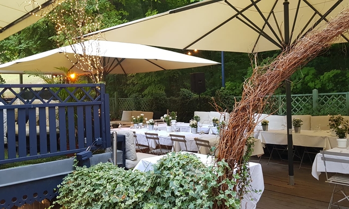 Le Fer A Cheval Terrace Restaurant €200