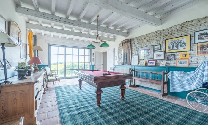 Magnifique gîte entier avec piscine et vue 36 €