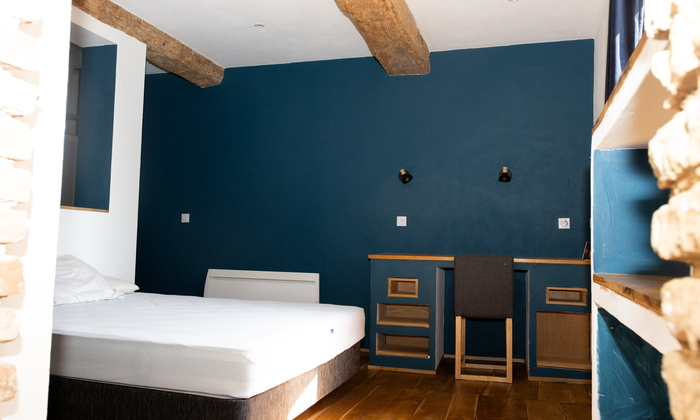 Reception area €205