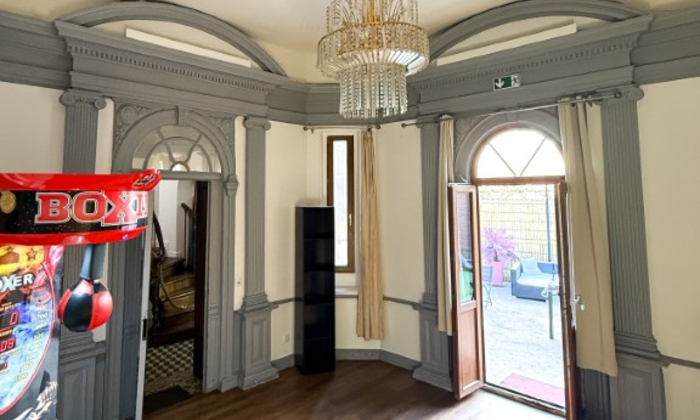 Location maison type Manoir - Loft à Paris 270 €