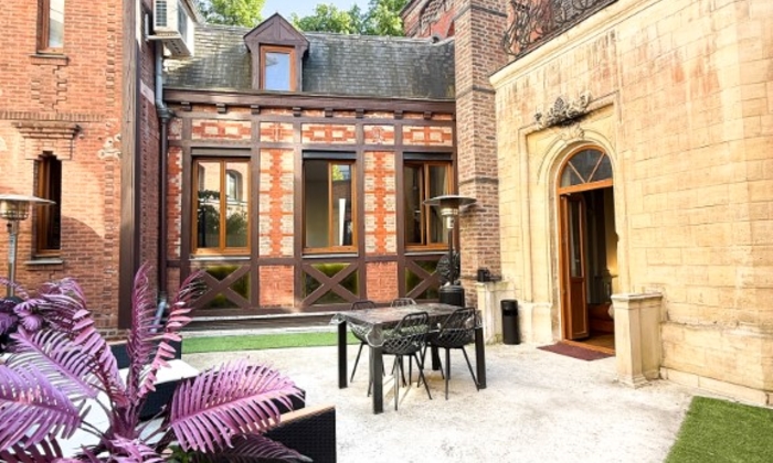 Location maison type Manoir - Loft à Paris 270 €