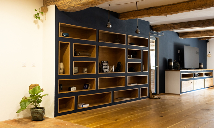 Reception area €205