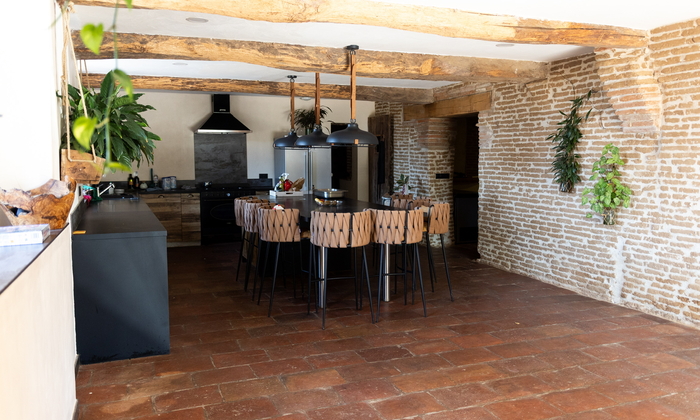 Reception area €205