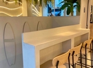 Bel espace refait à neuf avec cuisine – Berri / Champs-Élysées €130